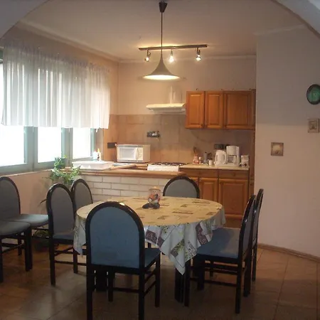 Mekcsey Apartmanhaz *